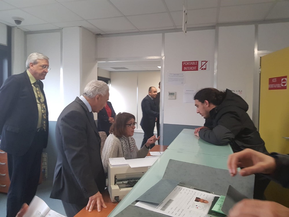 COORDINATION CONSULAIREL'AMBASSADEUR D'ALGERIE EFFECTUE UNE VISITE AU CONSULAT D’ALGÉRIE A