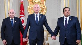 Le Président de la République, Monsieur Abdelmadjid Tebboune prend part à Tunis à la première réunion consultative entre les dirigeants de l’Algérie, la Tunisie et la Libye