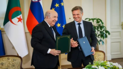 Le président de la République procède avec le Premier ministre slovène à la signature de plusieurs accords et mémorandums d’entente