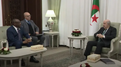 Le président de la République reçoit le Secrétaire général adjoint de l'ONU, secrétaire exécutif de la CEA Le-president-de-la-Republique-recoit-le-Secretaire-general-adjoint-de-lONU-secretaire-executif-de-la-CEA (1)