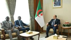 Le Premier ministre reçoit le ministre sénégalais de l'Intégration africaine et des Affaires étrangères tebboune_ps (1)